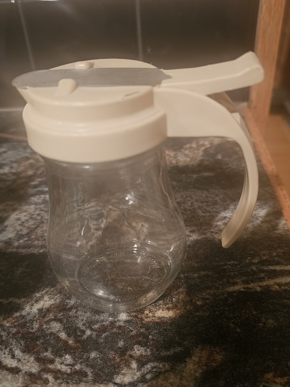 Cream Pour-Top Glass Syrup Dispenser - Easy-Pour Lid